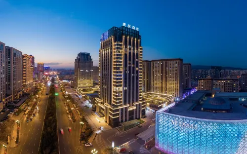 Mercure XiNing HaiHu New District Hotel
