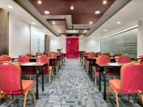 Favehotel Margonda Hotels in Depok
