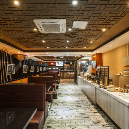 Yayuan Hotel