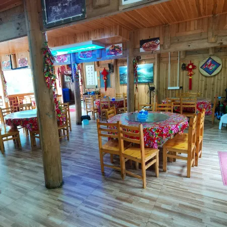 Fuyang Jubaoyufu Inn