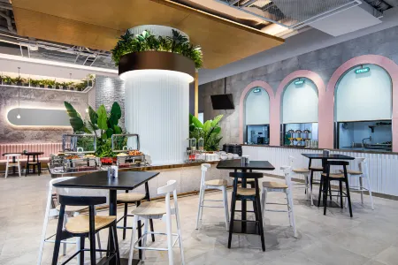 Fairfield by Marriott Shanghai Pudong Central Отели рядом с достопримечательностью «Fudan University(Zhangjiang Campus)»