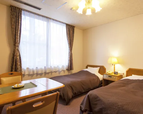 Hotel Seikoen Hotels near Shinkyo Bridge