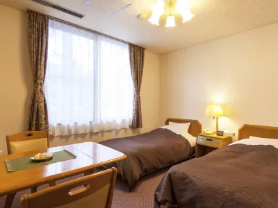Hotel Seikoen Hotels near Shinkyo Bridge
