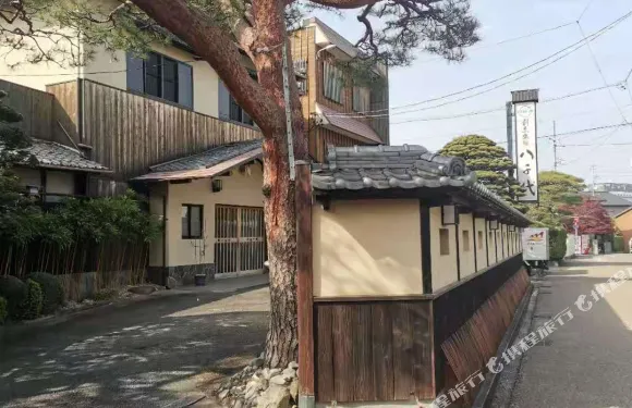 割烹旅館八千代