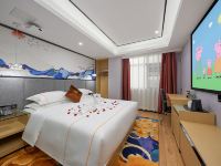 欧雅特酒店(广州新白云国际机场体验店) - 轻奢投影大床房