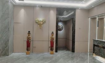 Binyang Thailand latex theme hotel