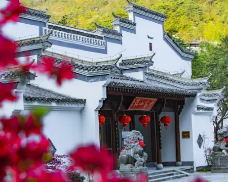 Xiangyuan Yungu Holiday Hotel Hotel di Huangshan