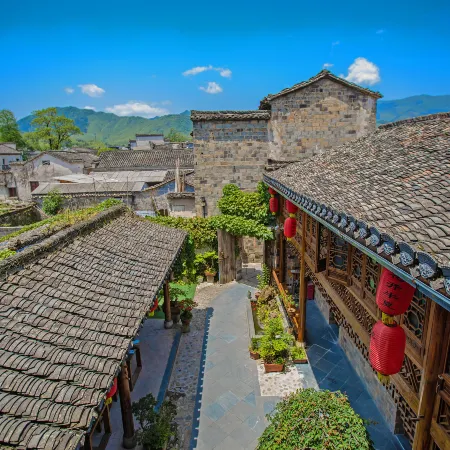 Hongcun Huakai Banxia Huipai Courtyard Homestay