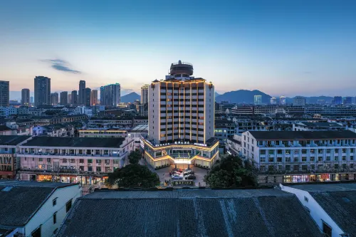 Longhua Hotel Hotels in Longgang