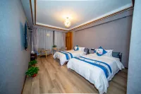 Yiyun Country House (Wudang Mountain Entrance Store) Hotels in Danjiangkou