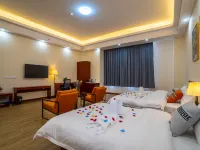 Yinhao Hotel (Gongda Second-hand Car Market Transportation School Branch) Hotels in Helan