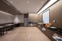 HanTing Hotel (Pengze Caifu Central Square) Hotels in Pengze