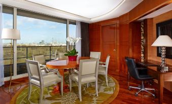 The Park Tower Knightsbridge, a Luxury Collection Hotel, London