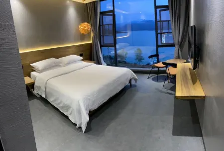 East river lake white corridor jiang Hua Qing she Отели рядом с достопримечательностью «Dongjiang Lake Phoenix Island Scenic Area»