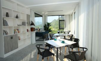 Yangshuo Time Madrigal Hotel