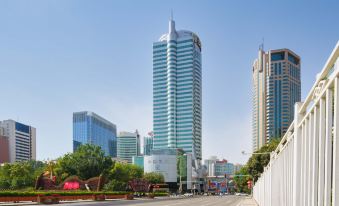 Urumqi People's Square Xinda Hyde Hotel (CCmall Times Square)