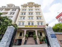 Phong Lan 2 Hotel Hoteles cerca de Distrito 9