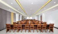 Vienna Hotel Rebo County store Hotels in Leibo