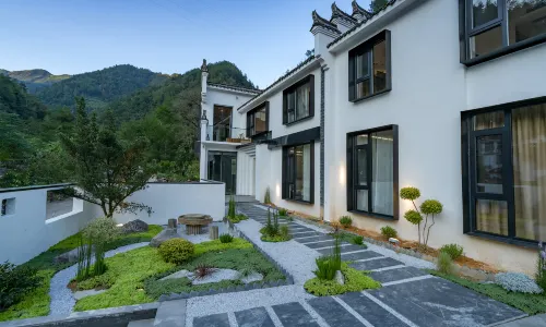 in hill guesthouse