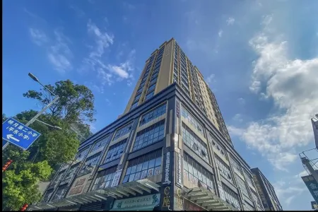 Qianyu Serviced Apartment (Foshan Pingzhou Jadeware Street)