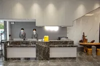 Mediterranean Business Hotel (Economic Development Zone Affiliated Hospital)