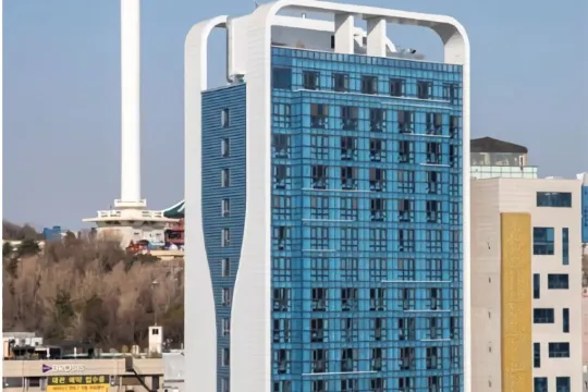 グリフィン ベイ ホテルの外観の様子