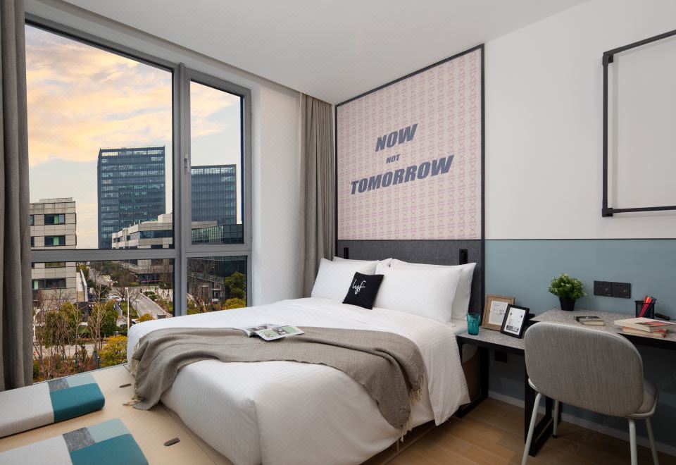 5. 라이프 바이 에..