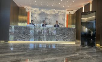Zhengning Jinming Hotel