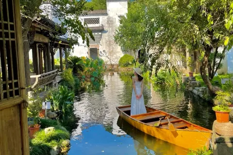 Shilily WeiYan Heritage Hot Spring Resort Hotel