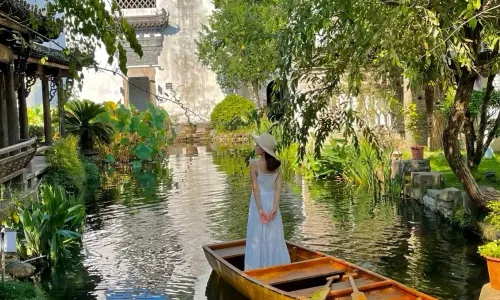 Shilily WeiYan Heritage Hot Spring Resort Hotel