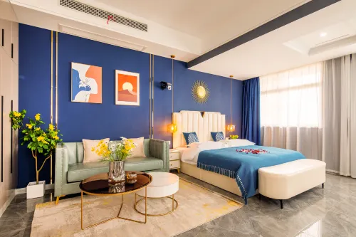 Light Luxury Meidu Cinema Self-service Apartment (Yili Future City)