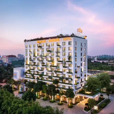 Ravatel Luxury Hotel Bac Giang