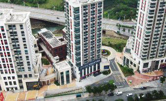 Limeda Airport Hotel (Guiyang Longdongbao Airport Forest Park Subway Station Branch)