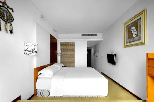 邁豪ホテル（珠海情侶中路日月貝大劇院）