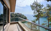 Luxury Lakefront Pool Villa with Private Pool, Qiandao Lake - 3-Star