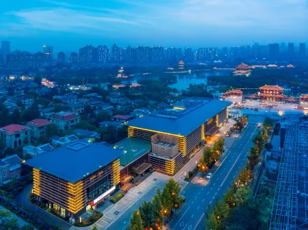 Fu Rong Ge Hotel Отели рядом с достопримечательностью «Chang'an Square»