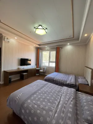 Luanping Longteng Farmhouse