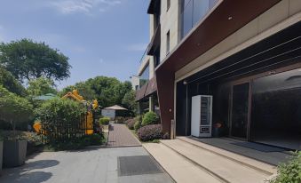 Shanghai Yushu Holiday Villa