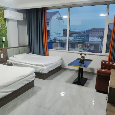 Zhucheng Famous Palace Business Hotel