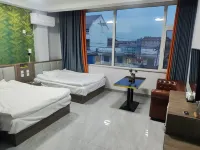 Zhucheng Famous Palace Business Hotel