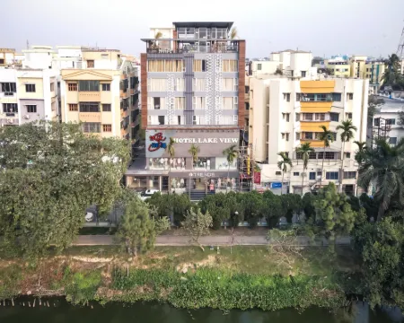 Hotel Lake View Hotels in Murshidabad