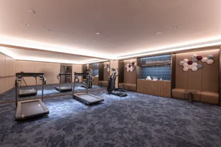 Crystal Orange Hotel (Shanghai Zhongshan Park) Отели рядом с достопримечательностью «Чжуншань Парк»