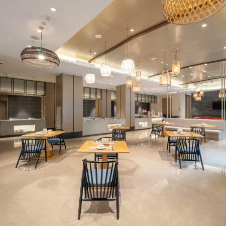 Daocheng ACE Holiday Hotel (Daocheng Yading Scenic Area Branch)
