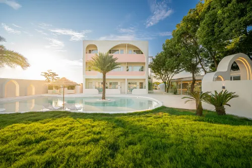 Honey Vacation Manor