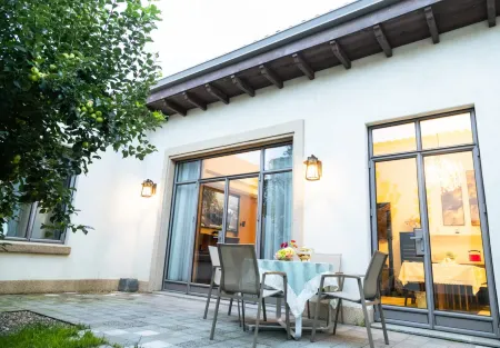 Time Courtyard (Anaya Linghai Courtyard) Отели в г. Чанли