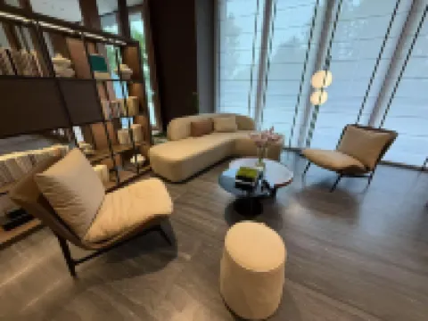 โรงแรมเอทัวร์ จ้านเจียง ชิกัน จินซาฉวาน กวนไห่พรอมเมอนาด