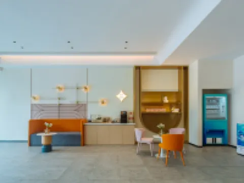 สาขาจินเจียง อินน์ (เวอร์ชัน 5.0 สถานีรถไฟความเร็วสูงเต๋อชิง เทียนอัน หยุนกู่) โรงแรมในเต๋อชิง