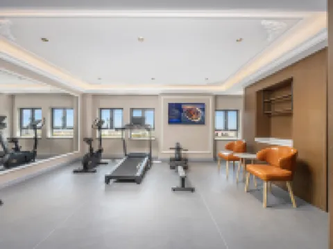 Vienna International Hotel（Dushanzi，at the Starting Point of Duku Highway，in the Gourmet Street）） Hotels in Karamay