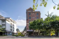 Lanbo Bay Hotel, Lipu فنادق في ليبو