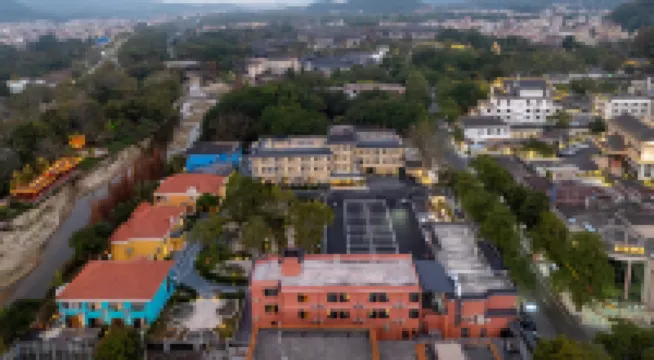 Yunfu Xinxing Sanye Hot Spring Hotel